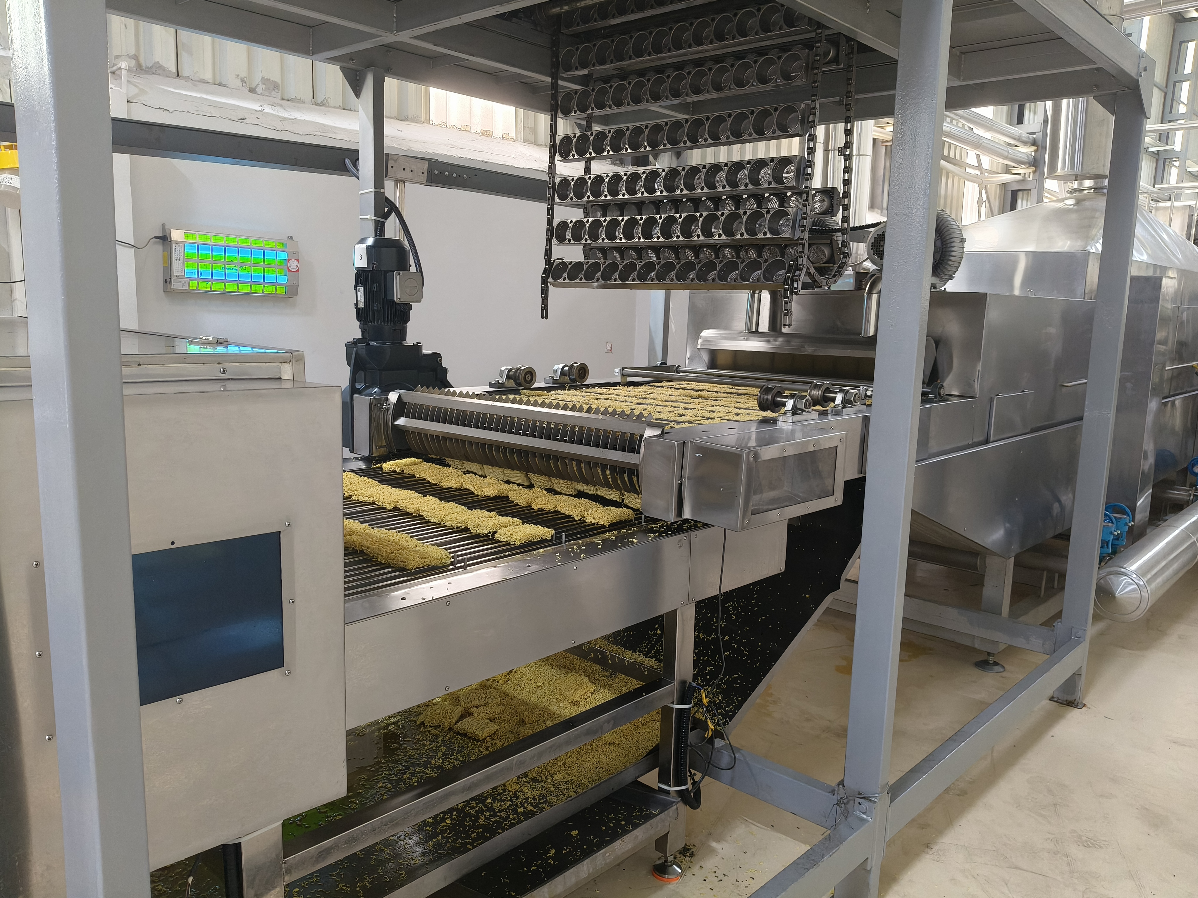 Continues Automatic Instant Noodles Production Line Industrial Instant Noodle Making Equipment