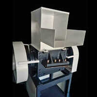 36 Inch Heavy Duty Pet Grinder Machine - Automatic Grade: Semi-automatic