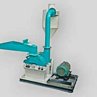 Shikakai Amla Aritha Powder Making Machine - Capacity: 10 Kg/hr