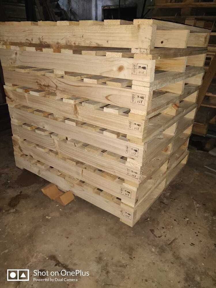 Export Pine Wood Pallets