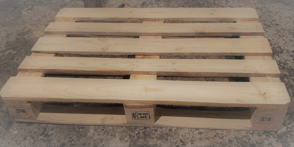 Heat Treated Wooden Pallets