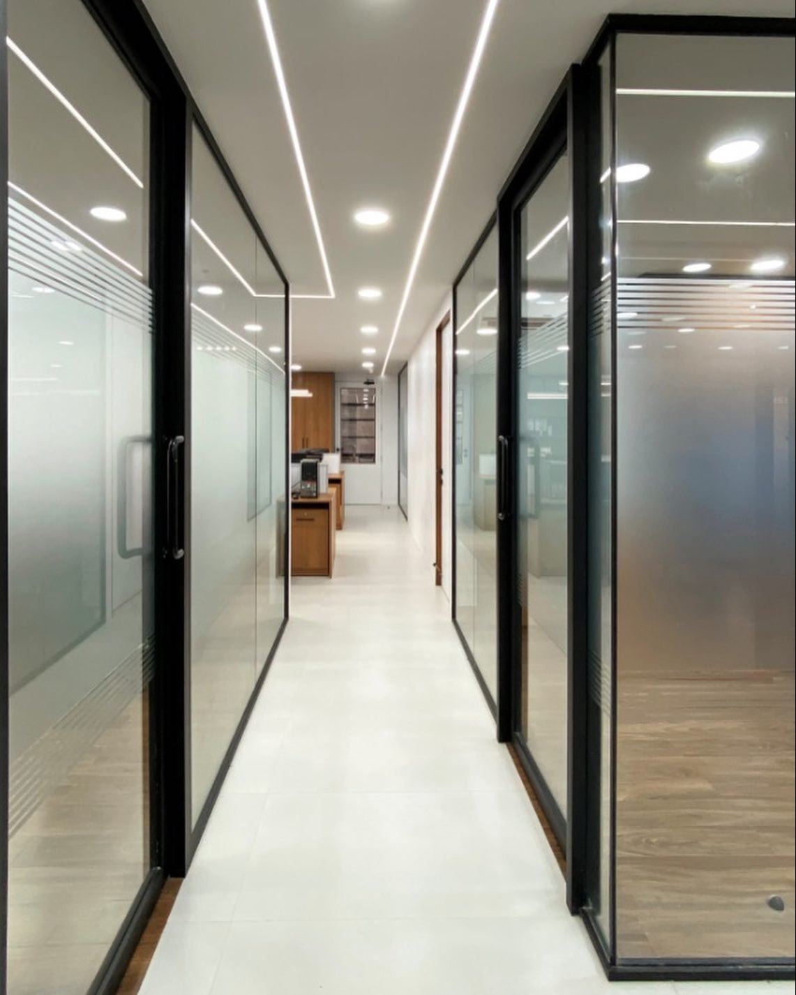 5mm Saint Gobain Lacquered Glass
