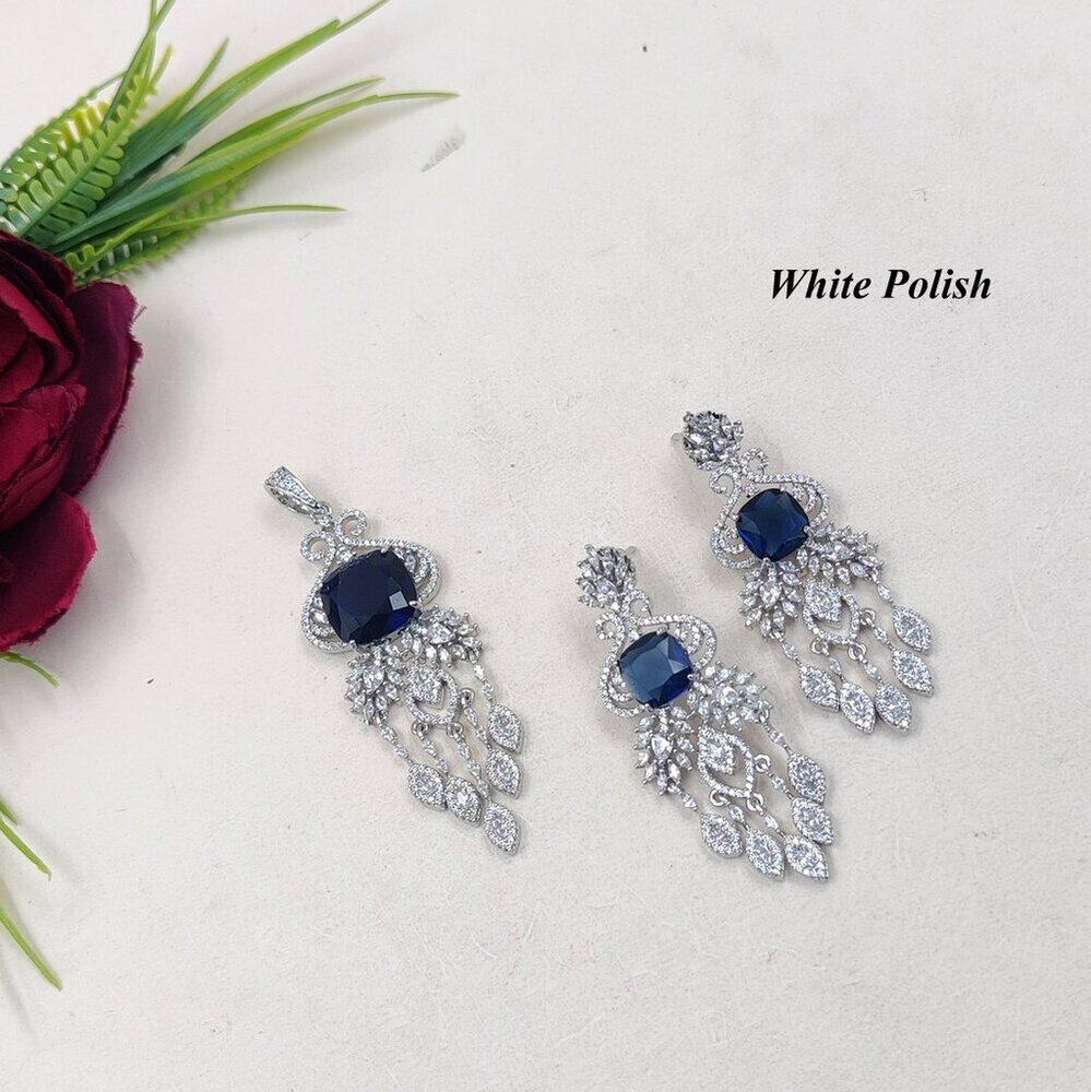 Adorned allure Ad Necklace Set