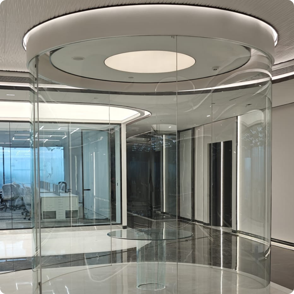 Bend Glass Partition - Color: Transparent