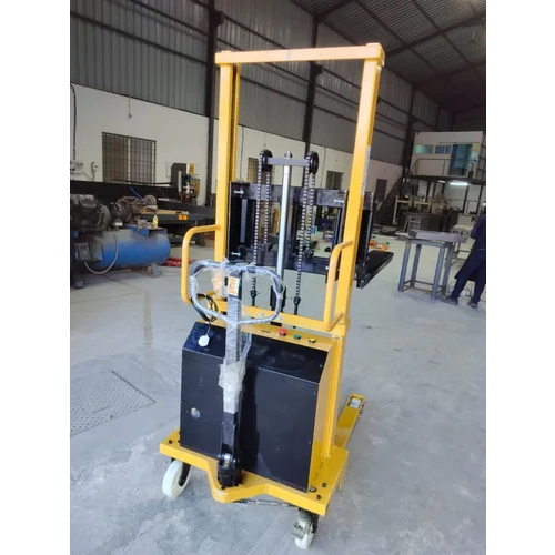 Semi Electric Stacker - Lifting Capacity: 1500  Kilograms (Kg)