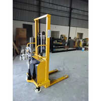 Battery Operated Stacker - Lifting Capacity: 1-3 Tonne