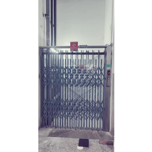 Hydraulic Cargo Goods Lift - Load Capacity: 2-4 Tonne