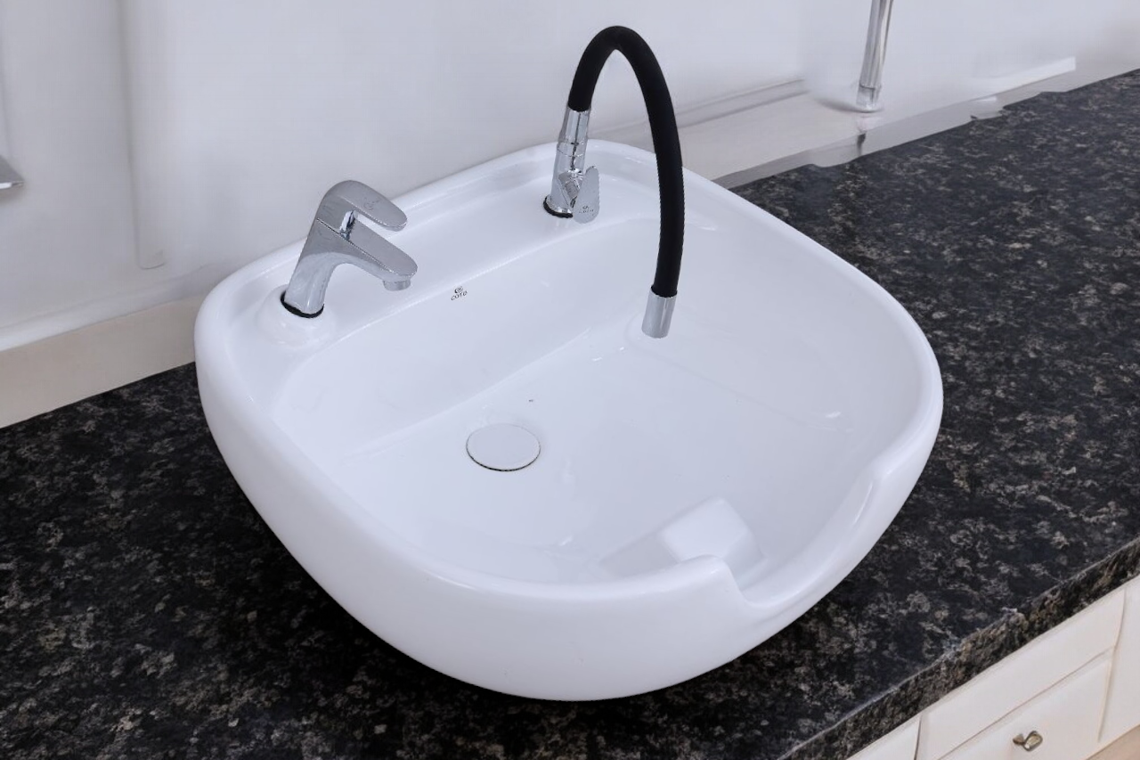 Salon Basin White