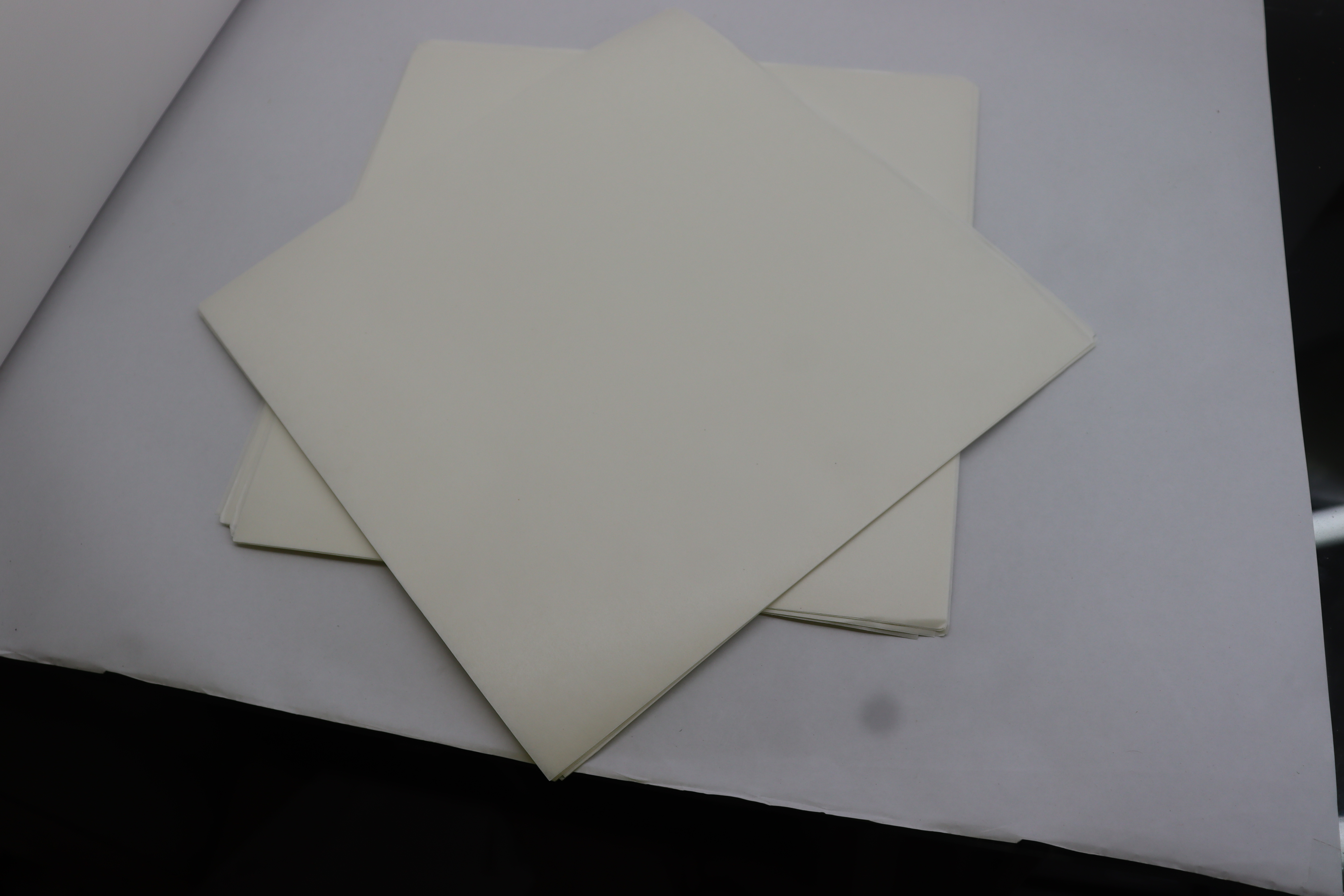 120 Gsm Uncoated Mg Kraft / Super Calendar Paper - Coating Material: Food Grade