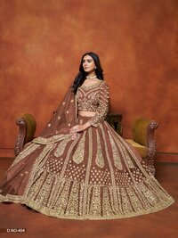 DESIGNER WEDDING WEAR LEHENGA