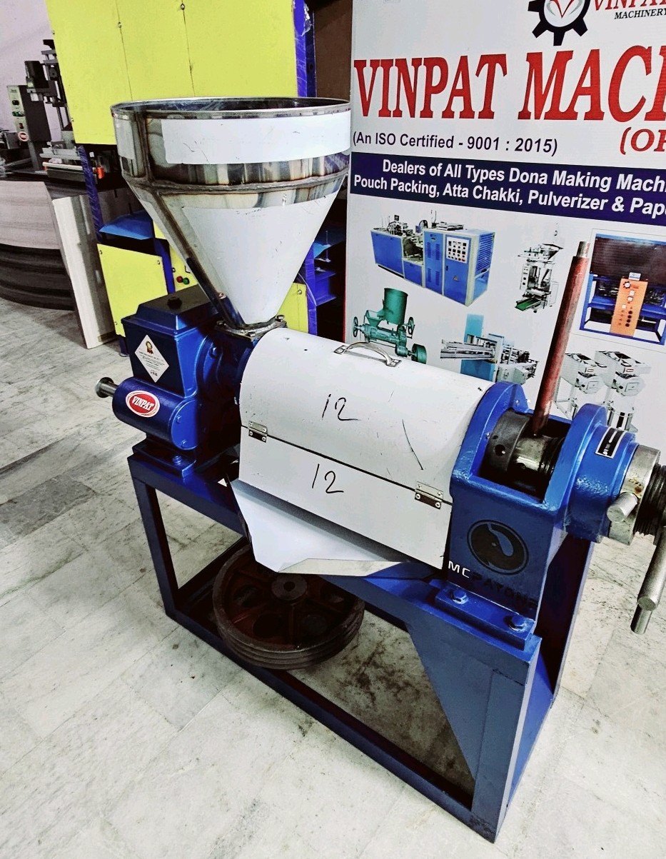 Edible Oil Extraction Machinery - Automatic Grade: Semi-automatic