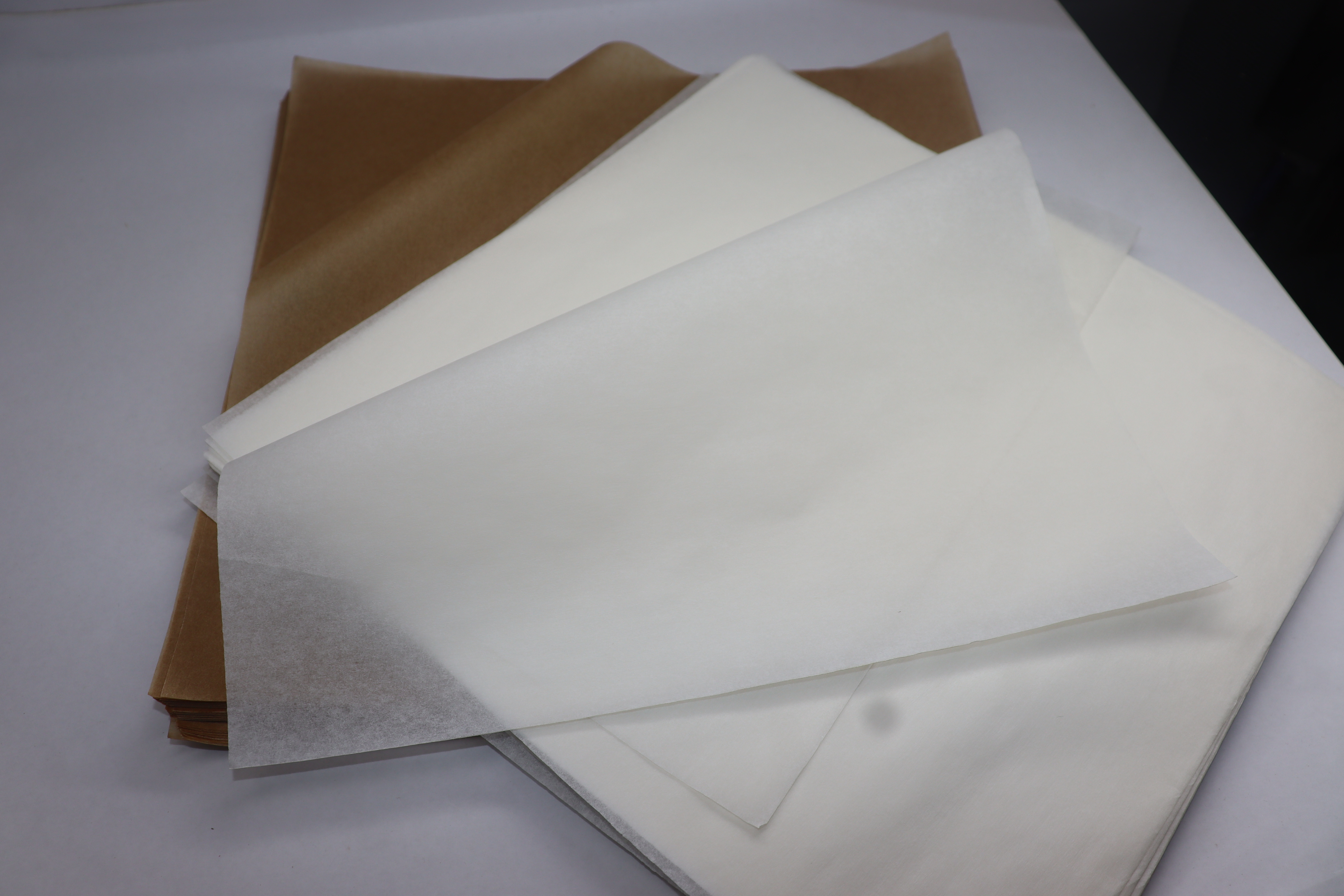 Parchment Paper Brown & White Food Grade Paper 2-side Coated - 12x16 Inches, Fireproof, Greaseproof, Moisture Proof, Waterproof, Ideal For Baking & Roasting