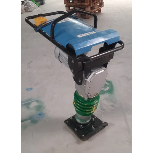 Vibratory Plate Compactor - Capacity: 4 T/Hr