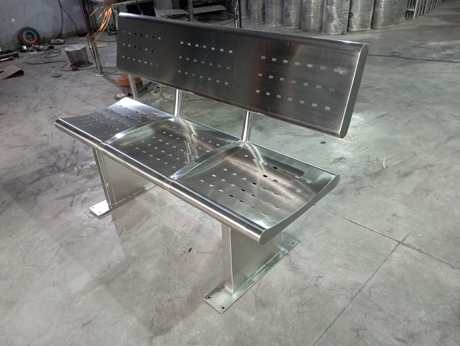Three Seater Stainless Steel Bench - 1300 X 450 X 900 Mm, Matte Finish, Durable, Eco-friendly, Uv Resistant, Water Resistant, Easy To Clean