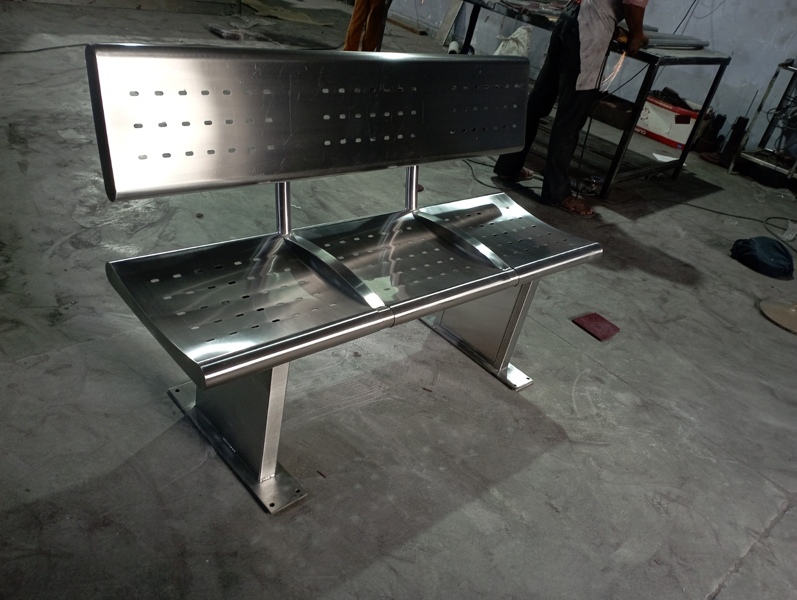 Three Seater Stainless Steel Bench - 1300 X 450 X 900 Mm, Matte Finish, Durable, Eco-friendly, Uv Resistant, Water Resistant, Easy To Clean