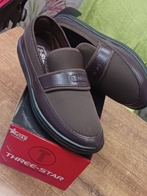Casual shoes