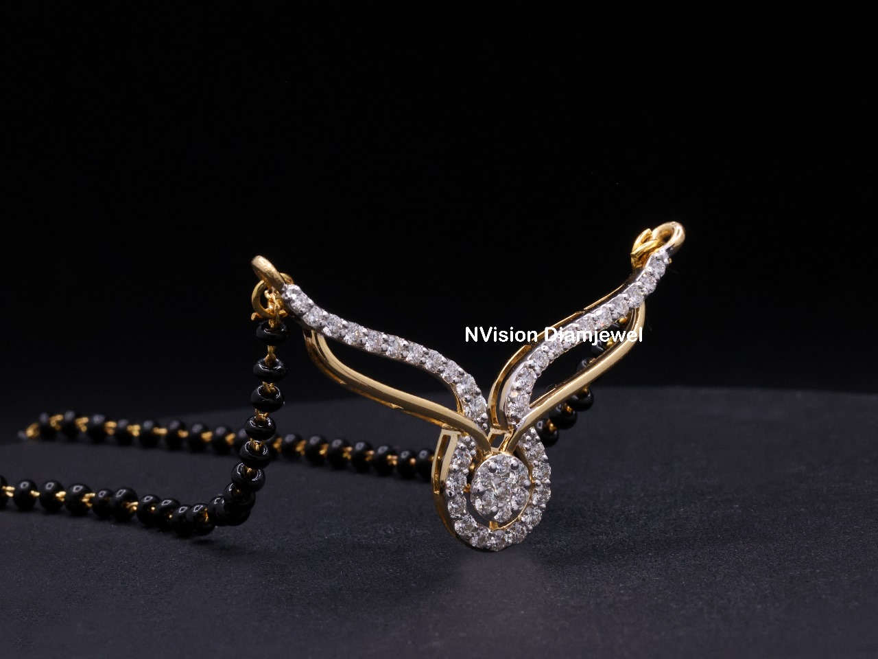 Natural Diamond Solitaire Setting Mangalsutra