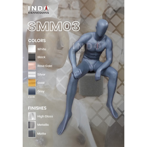 खिड़की के प्रदर्शन के लिए बैठा मानव आकार