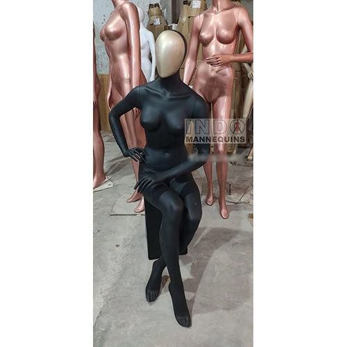 Shop Ladies  Mannequins - Color: Different Available