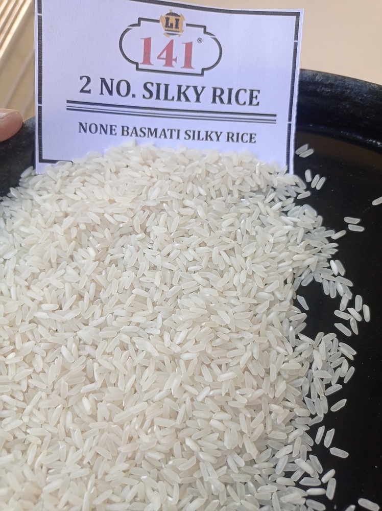 Royal Silky Rice - Broken (%): Less Than 0.5 %