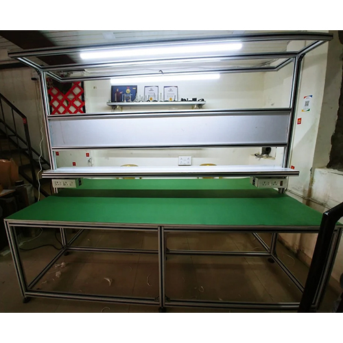 Assembly Line Workstation