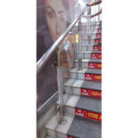 6 Mm Ss Glass Stair Railing - Stainless Steel, Silver Color, Powder Coated Finish | Easily Assembled, Customizable Design, Durable And Corrosion Resistant