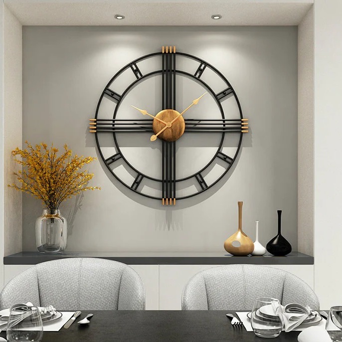 Black Metal Wall Clock - Shape: Round