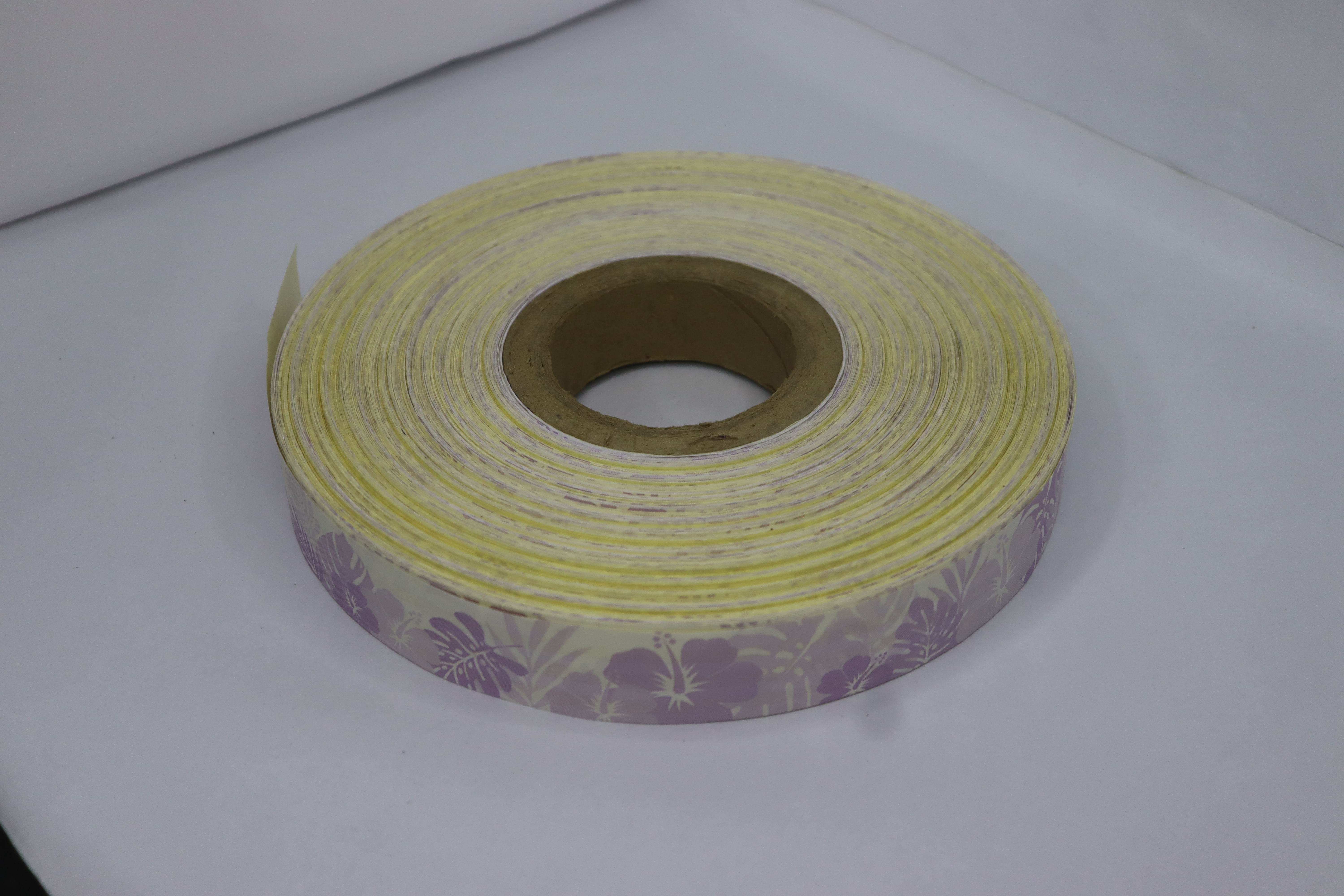 Release Paper Zig Zag Line Gum Adhisive