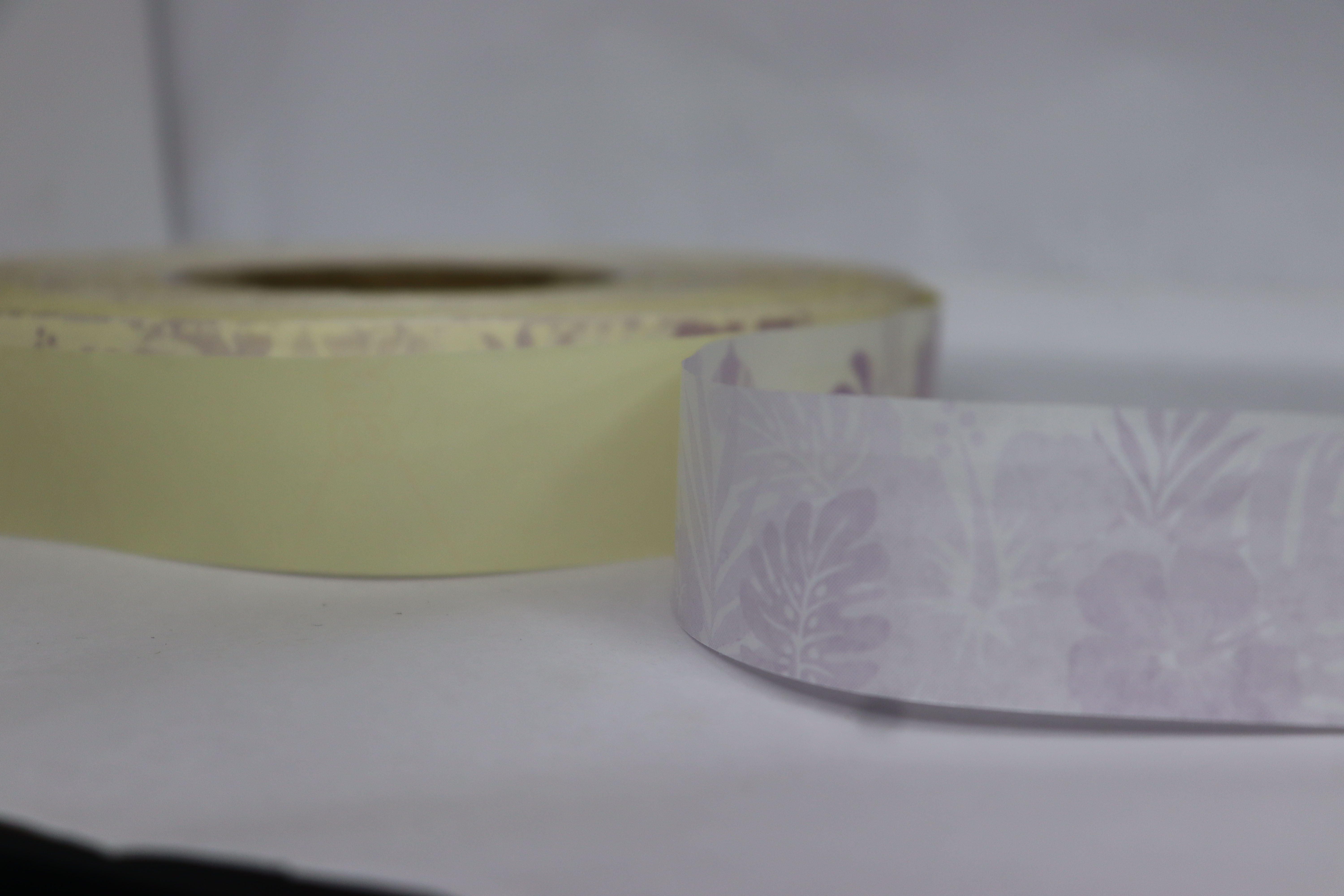 Release Paper Zig Zag Line Gum Adhisive