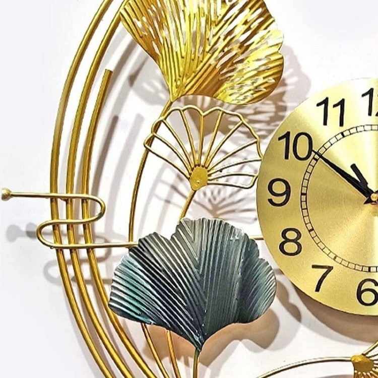 Metal Flower Wall Clock - Color: Multicolor
