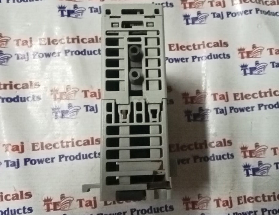 ALLEN BRADLEY 1768-M04SE/A PLC