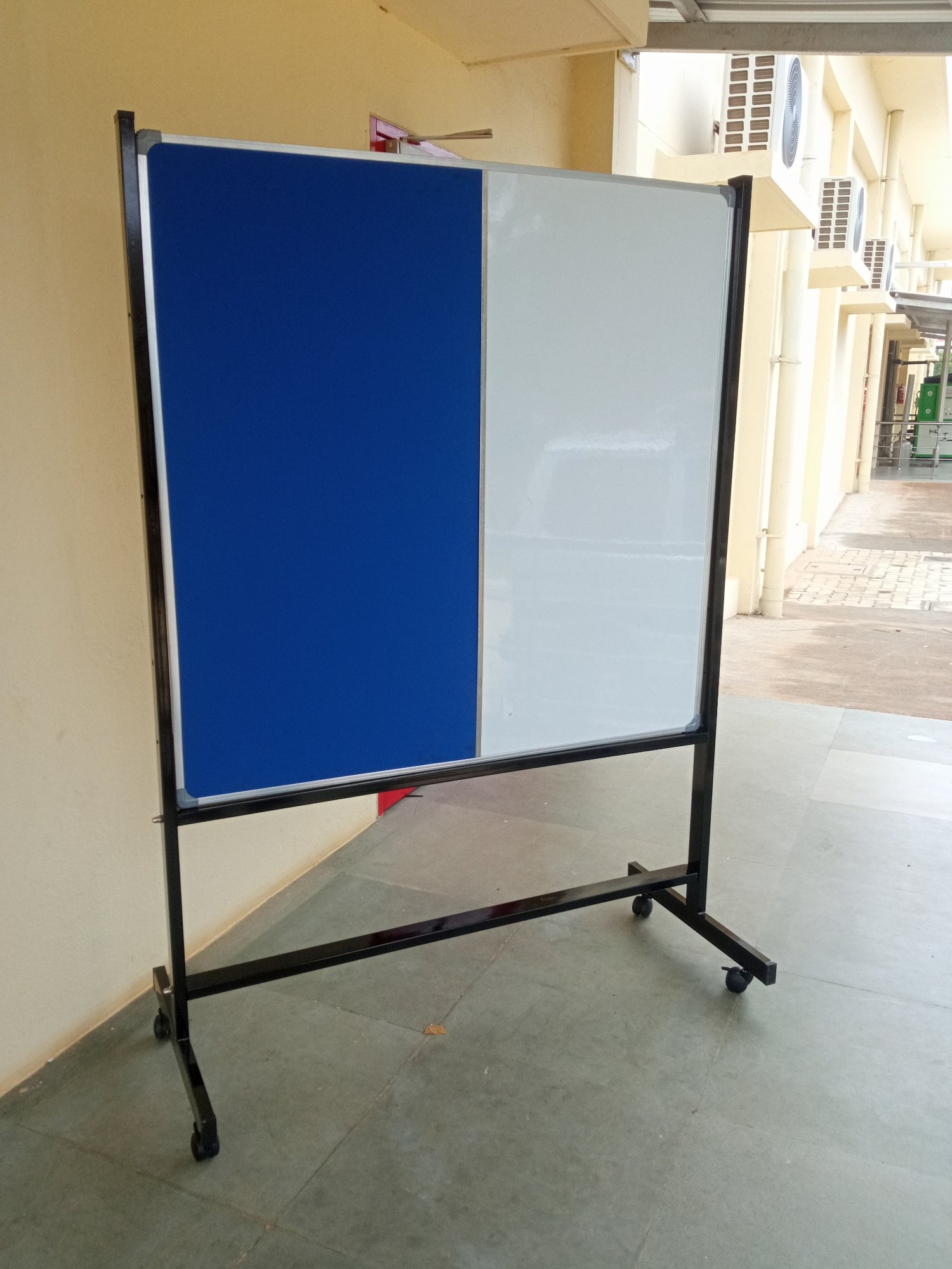 Notice Board With Movable Stand Combination Board - Application: School