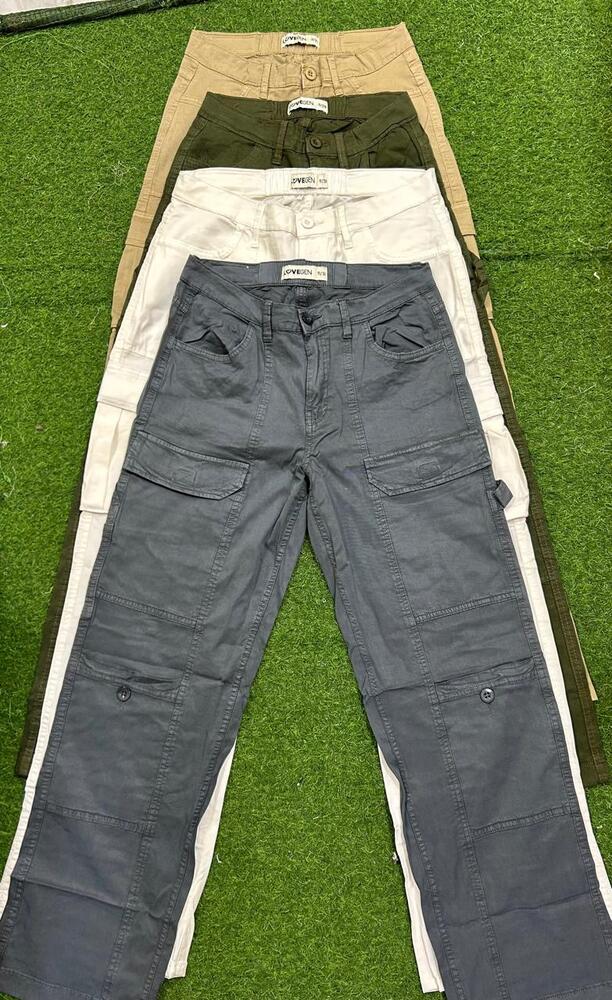 Ladies Cargo Pant By D. Chowdhury & Co.