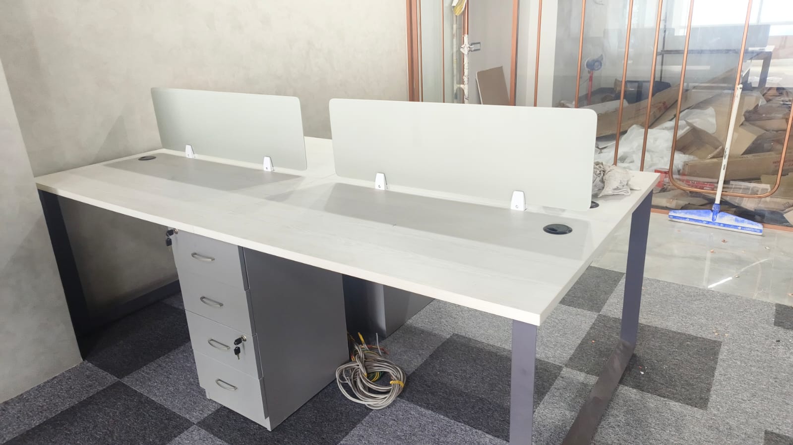Workstation Sandwich Screen Glass