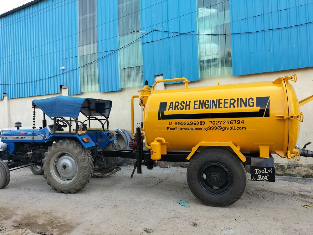 5000 Ltr Tractor Towing Sewer Suction Machine