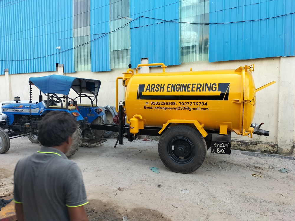 5000 Ltr Tractor Towing Sewer Suction Machine