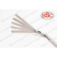 Self Retaining Retractor - Stainless Steel, Portable Design For Hospital Use | New Instrument With Enhanced Durability And Functionality