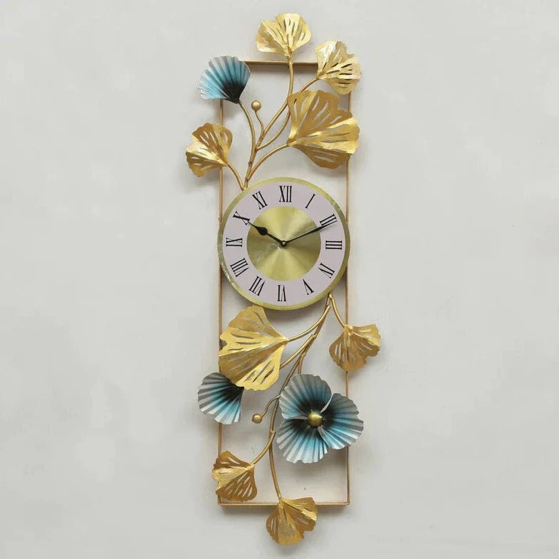 Vertical Metal Wall Clock - Color: Golden