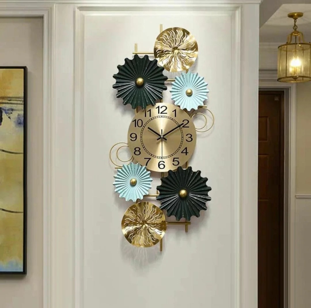 Unique Vertical Metal Wall Clock - Color: Multicolor