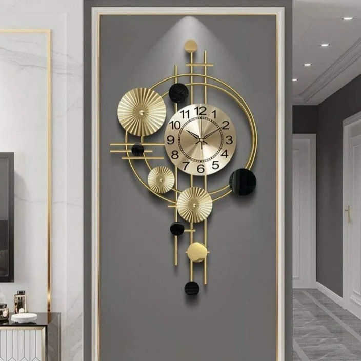 Black Contemporary Metal Wall Clock - Shape: Geometeric