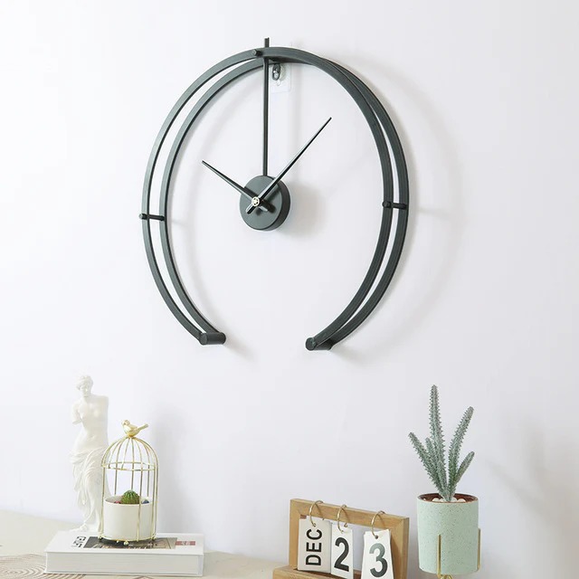 Classic Black Metal Wall Clock - Shape: Round