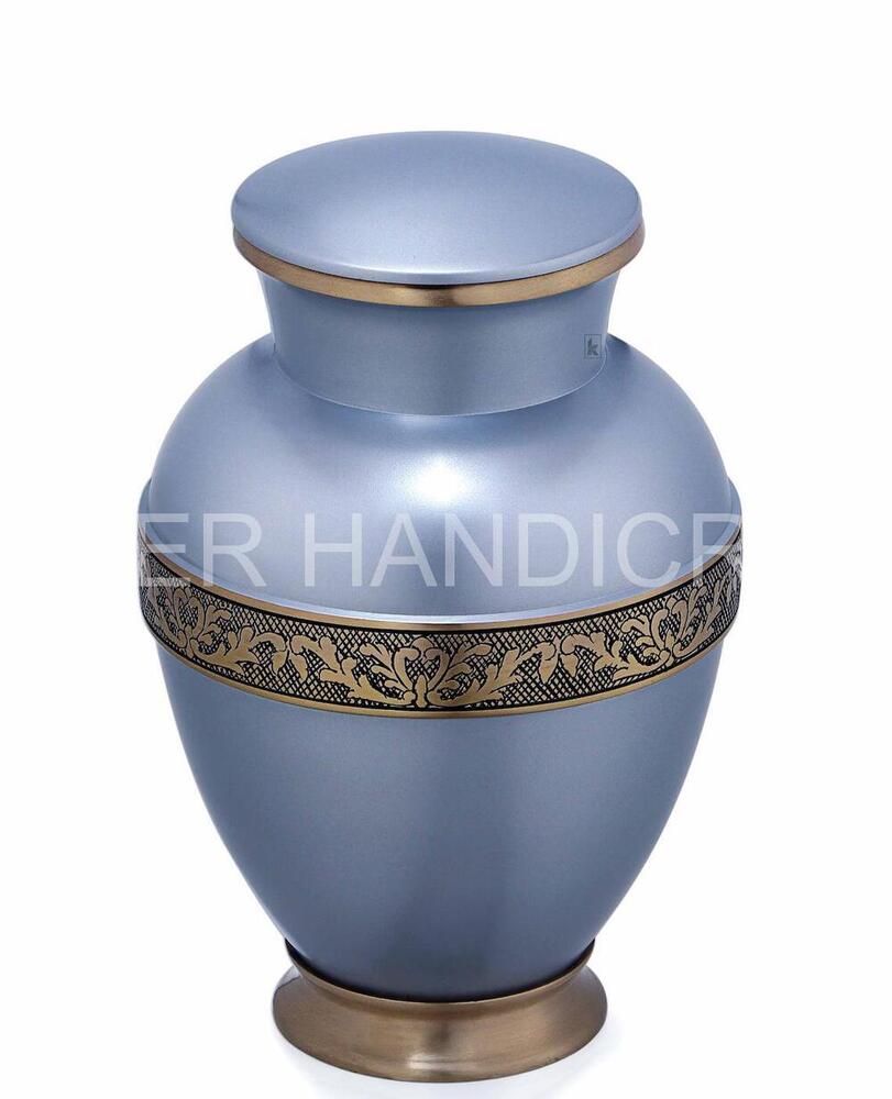 Manufacturer of Brass Cremation Urns from India