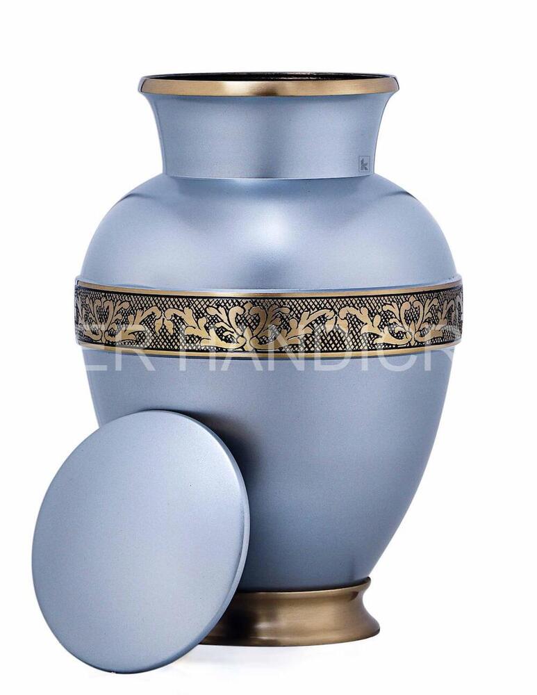 Manufacturer of Brass Cremation Urns from India