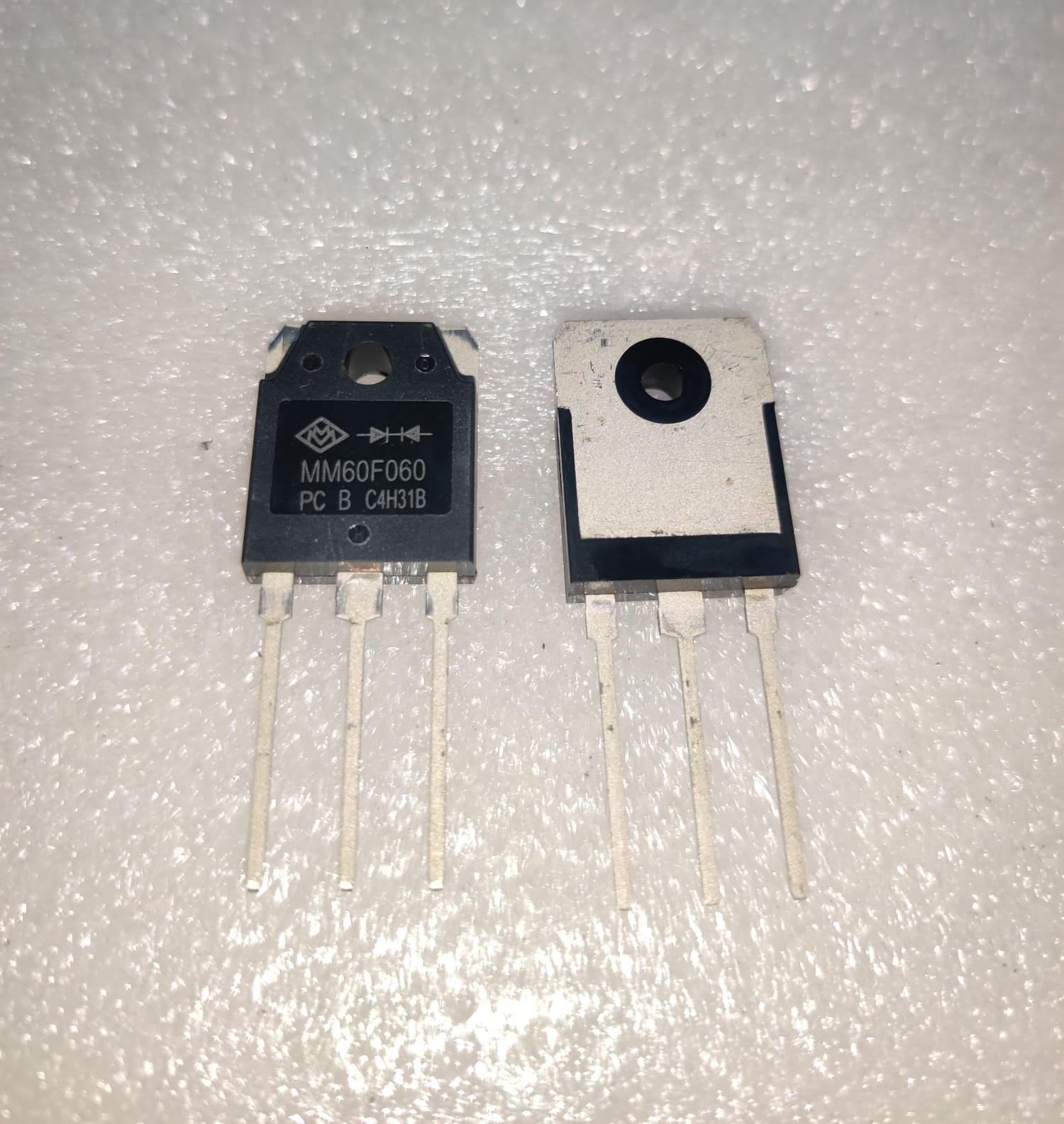 MM60F060 PC