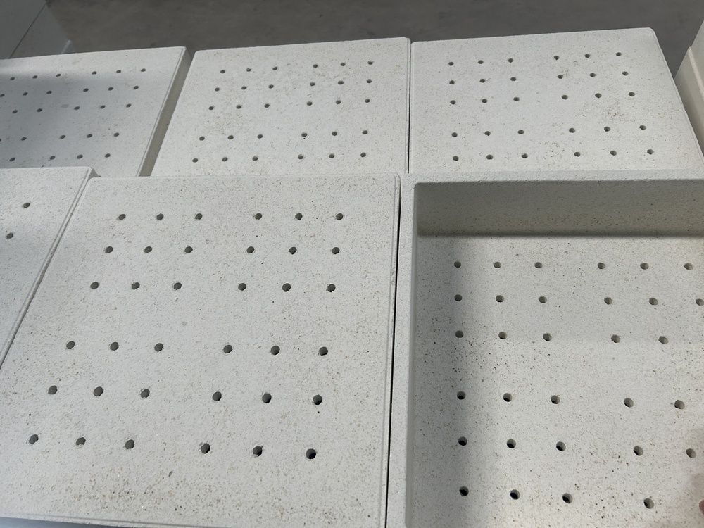 Ceramic Cordierite Mullite Sagger For Battery Cathode Materials - Color: Grey Black To Black.