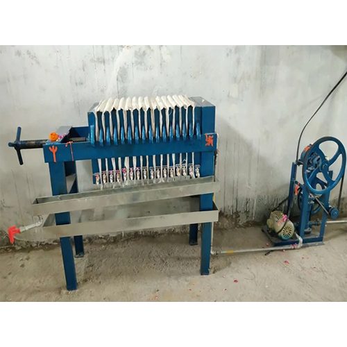 Oil Filter Press Machine - Automatic Grade: Automatic