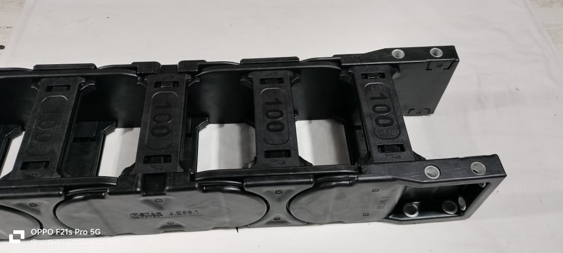 56x100 Op Cable Drag Chain - Application: Construction