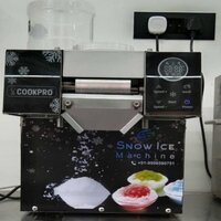 Snowflakes Ice Cream Machine - Color: Black