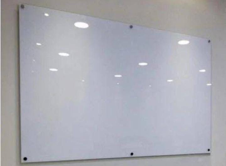 Non Magnetic Glass Board