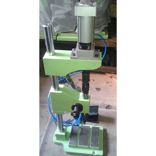 Electric Bulb Holder Riveting Machine